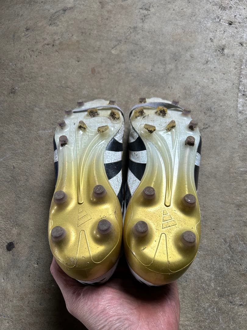 adidas プレデターFT AG